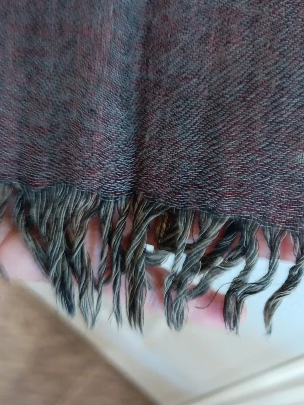 Vintage Pure New Wool Paisley Scarf 58x7 Pink Burgundy Made in India Fringe